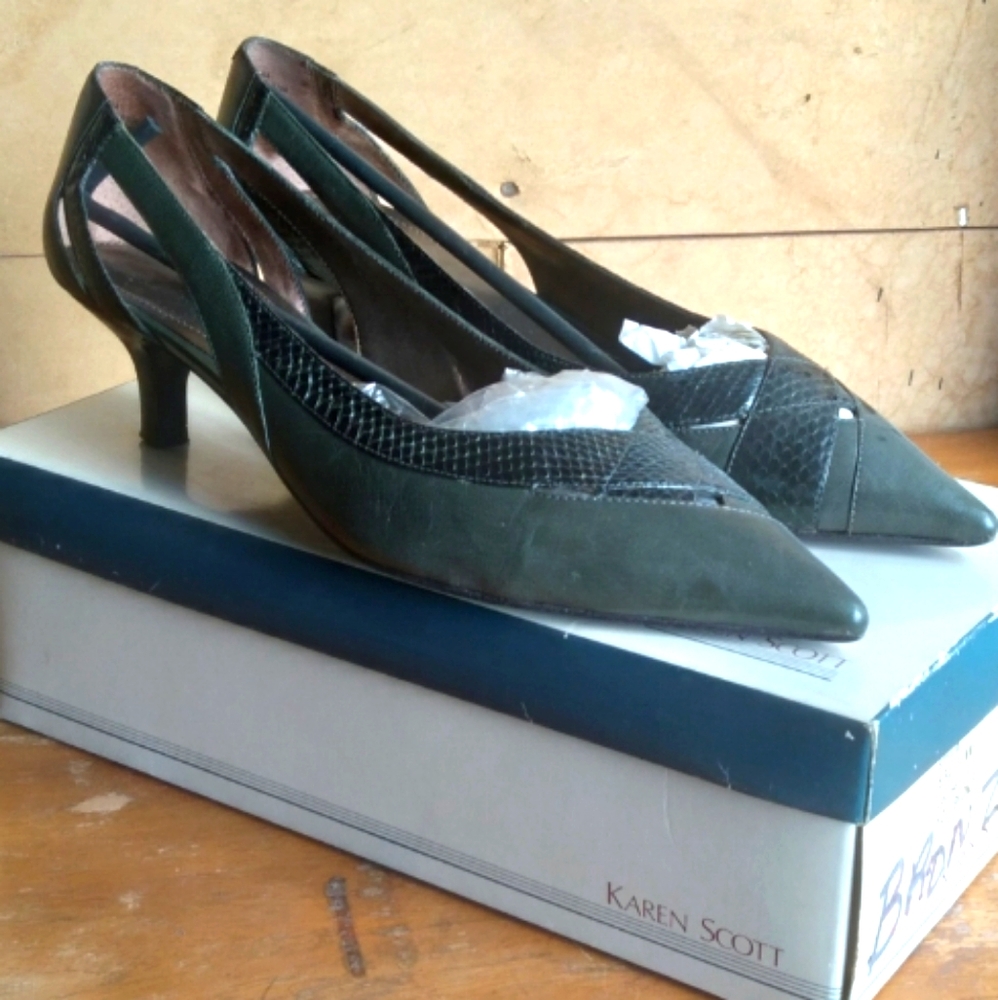 Woman's shoes